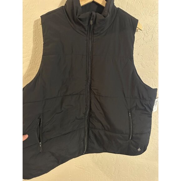 NWT Torrid Plus Size Matte Stretch Puffer Active Vest - Picture 6 of 11